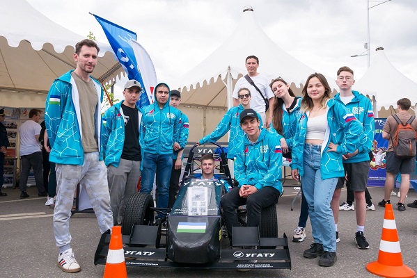 Команда UGATU Racing Team отправляется в Москву на технобаттл «Формула студент»