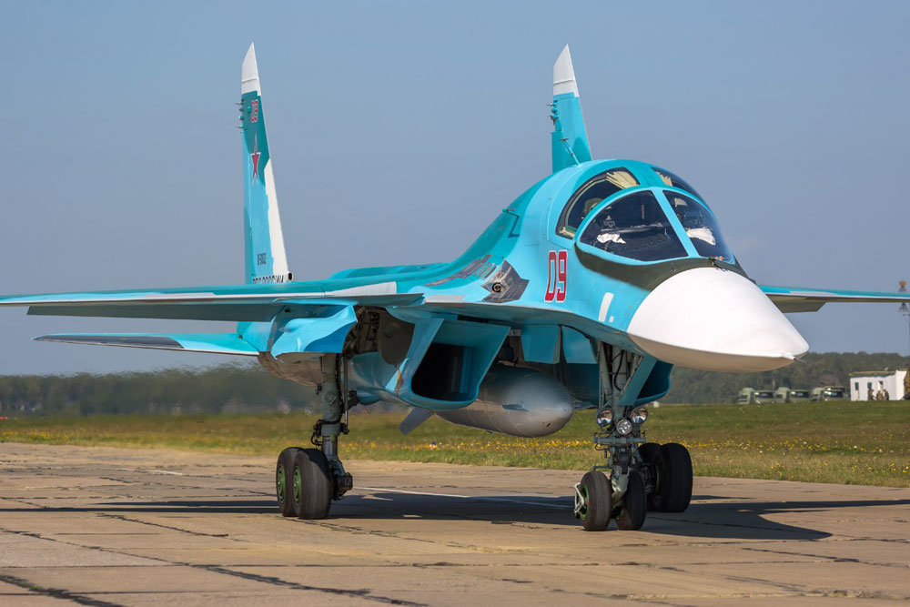 «Утенок» прибыл: авиапарк УГАТУ пополнил Су-34