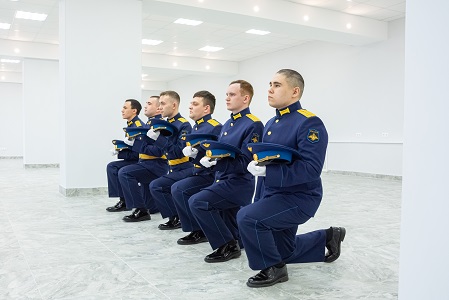 Выпускникам Военного учебного центра УГАТУ вручили дипломы и лейтенантские погоны