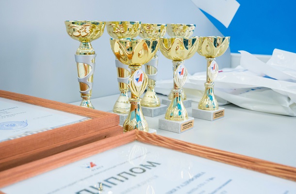 В УГАТУ наградили победителей открытой олимпиады на Кубок ректора УГАТУ