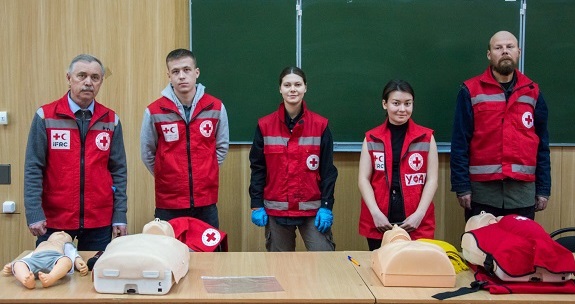«Учим людей спасать людей!» – мастер-класс Российского Красного Креста