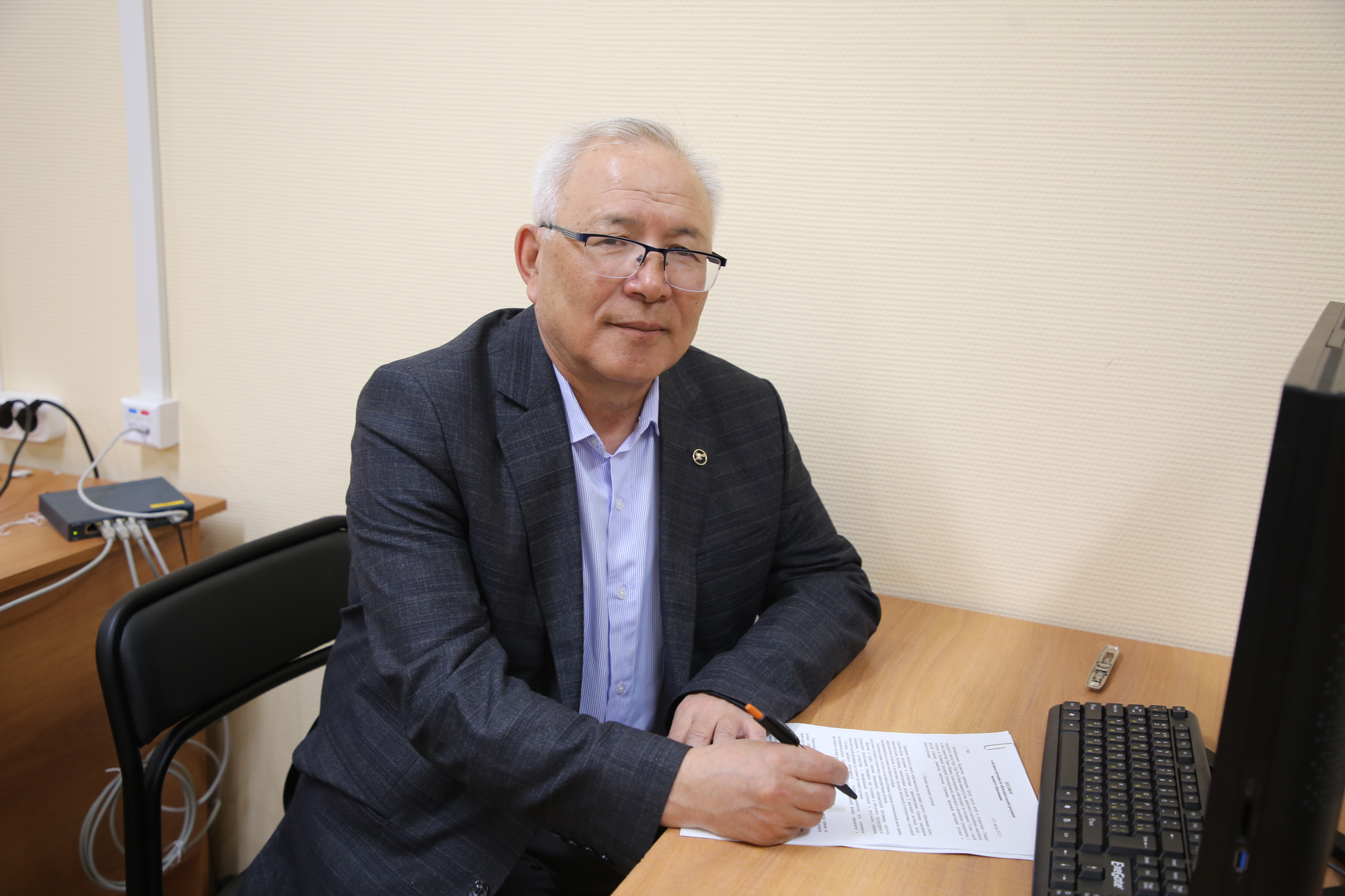 В Уфимском университете проходит стажировку докторант из Казахстана