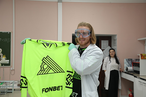 В Уфимском университете прошли съемки проморолика новой формы для игроков клуба «Салават Юлаев»