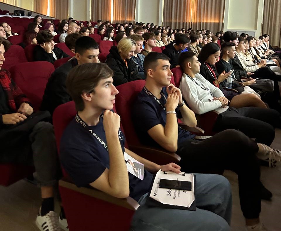 «Обучение служением»: Уфимский университет принял участие во всероссийском запуске программы