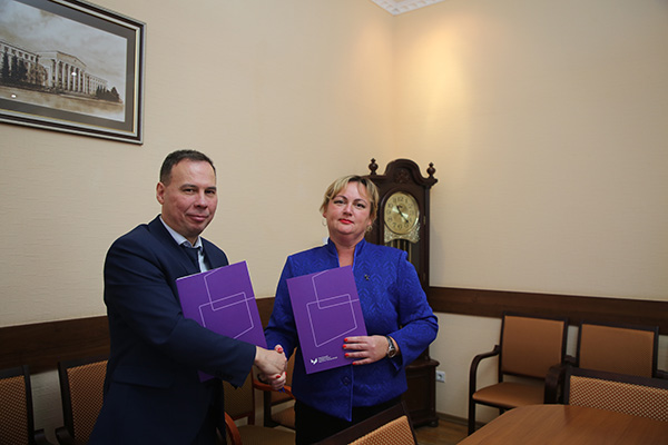 Уфимский университет и школа №2 Иглинского района подписали соглашение о сотрудничестве
