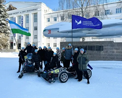 В фестивале скорости на льду наша инженерно-гоночная команда первая в России установила рекорд на электроснегоходе