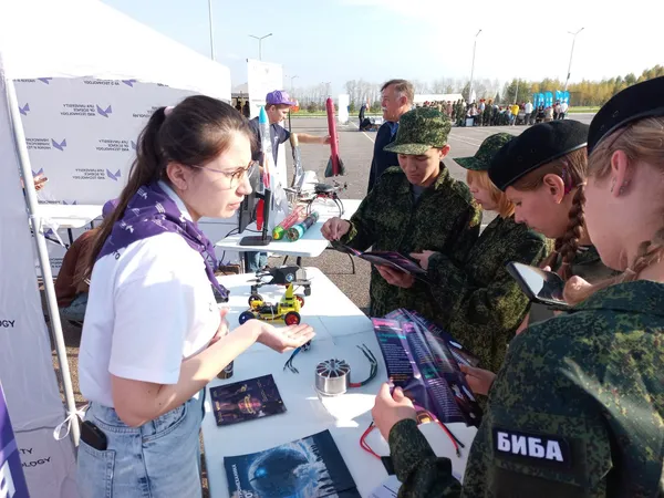 «Дотянулись до неба»: УУНиТ на Фестивале беспилотных авиационных систем
