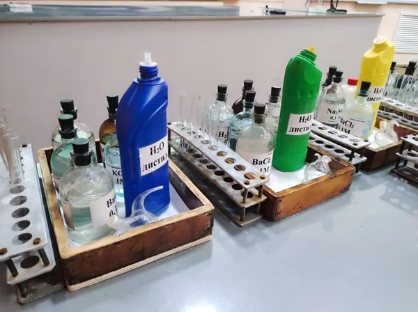 В УУНиТ прошла большая химическая игра для студентов