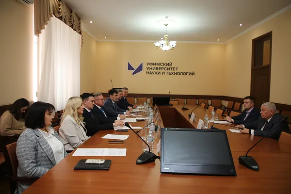 В Уфимском университете состоялась встреча с руководством Ассоциации «Университетский консорциум исследователей больших данных»