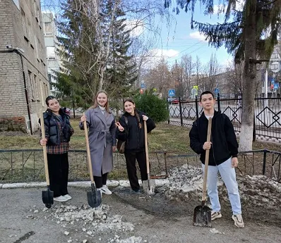 О субботниках, экологических акциях и романтическом настроении в Уфимском университете