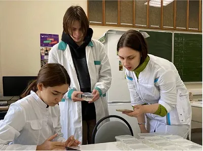 Уфимский университет поздравляет всех биологов с профессиональным праздником!