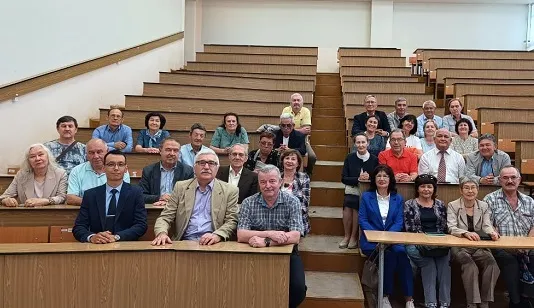 Как молоды мы были: встреча выпускников – физиков через 45 лет