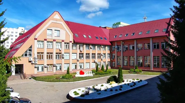 Выбирая будущее с УУНиТ: об обучении в Институте права