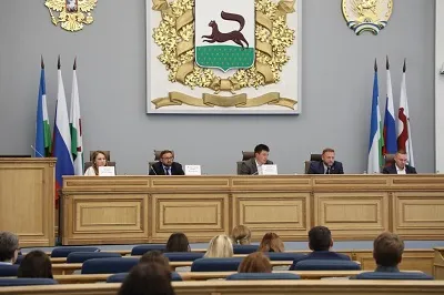 Преподаватели ИИГУ выступили экспертами по вопросам внедрения стандартов клиентоцентричности в муниципальном образовании