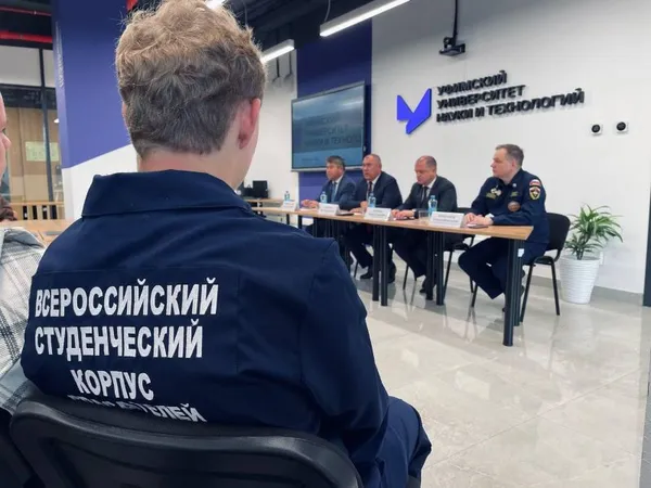 «УУНиТ-старт»: встреча студентов с представителями власти