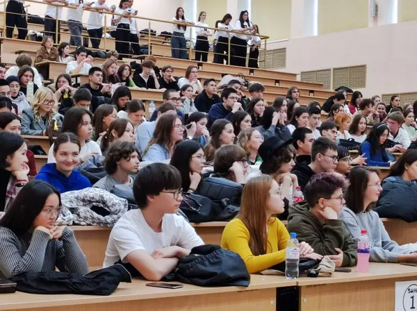 Школа «Вектор» от профкома студентов УУНиТ задает направление роста студентов