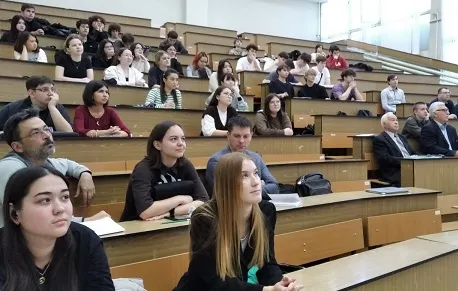 В УУНиТ прошла традиционная международная молодежная школа–конференция математиков и физиков