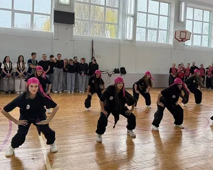 В преддверии дня рождения УУНиТ Бирский филиал накрыла «Танцевальная волна»