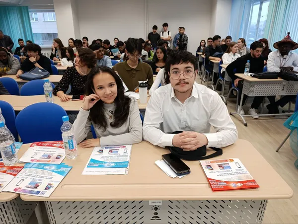 Слушатели Подготовительного отделения ИНО УУНиТ побывали на Международном фестивале, посвященном семейным ценностям