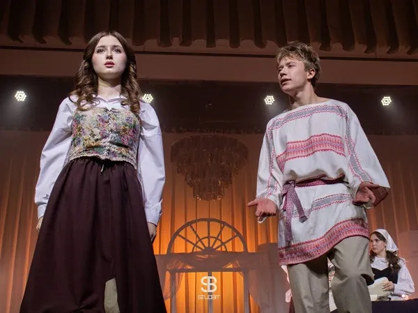 Гала-концерт первокурсников УУНиТ "зажег сердца"