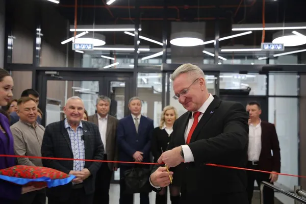 В УУНиТ открыли обновленное здание молодежного студенческого пространства