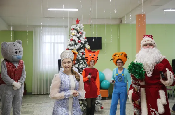 Новогодний утренник в УУНиТ: волшебство и радость в преддверии праздника