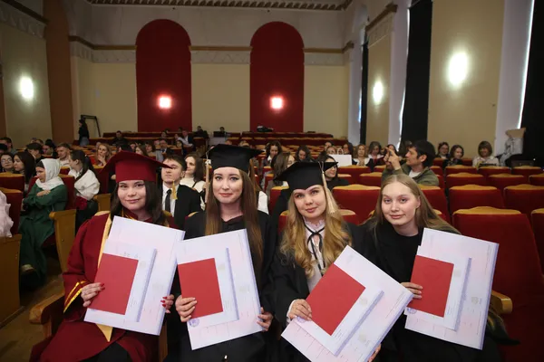 Выпускной Института гуманитарных и социальных наук Уфимского университета