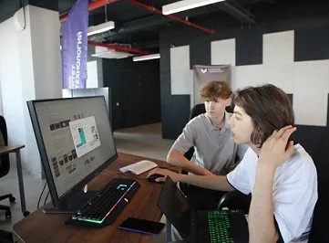 Программисты Уфимского университета помогают создать российскую нейросеть для учебы