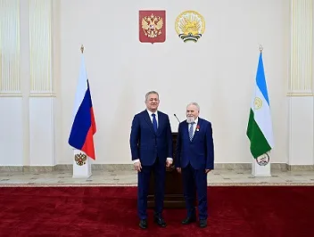 Радий Хабиров вручил государственную награду ученому Уфимского университета
