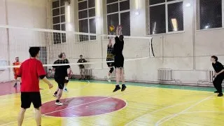 Волейбольный матч студентов Института права завершился победой над представителями Администрации