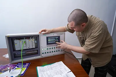 Инновации в СФ УУНиТ: современное оборудование для будущих мехатроников