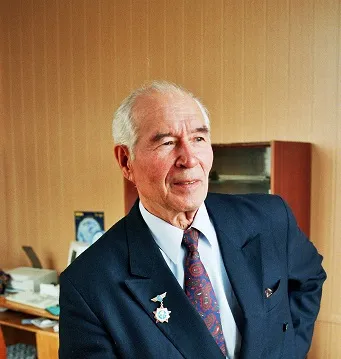 Как фронтовой разведчик Мидхат Гайнуллин стал легендой уфимского университета и башкирской журналистики