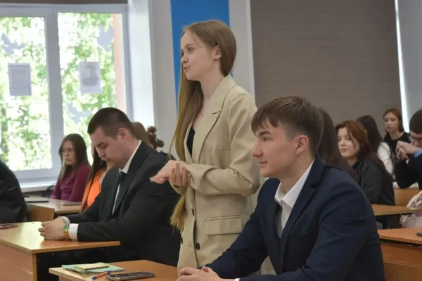 Студенты УУНиТ встретились с Главным федеральным инспектором по РБ