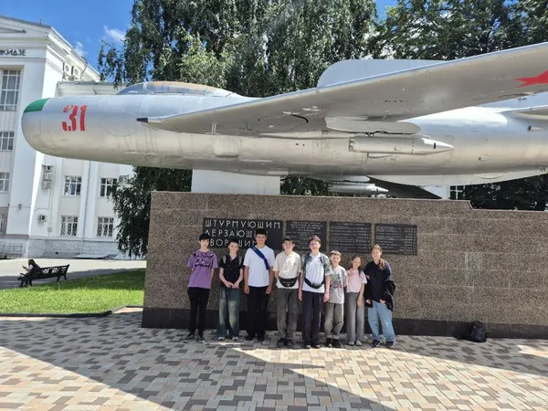 В УУНиТ учащихся инженерного класса «Гидравлика будущего» поздравили с завершением учебного года