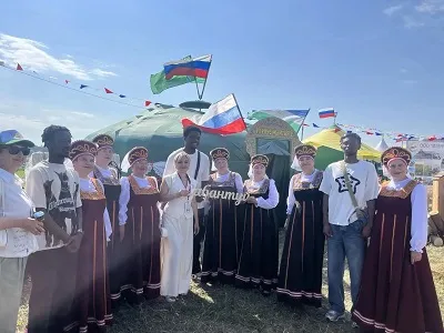 Сабантуй в Дюртюлях: как иностранные студенты Уфимского университета покорили сердца Башкирии