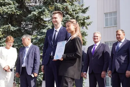 Семью Уфимского университета сегодня пополнили почти 15 тысяч первокурсников