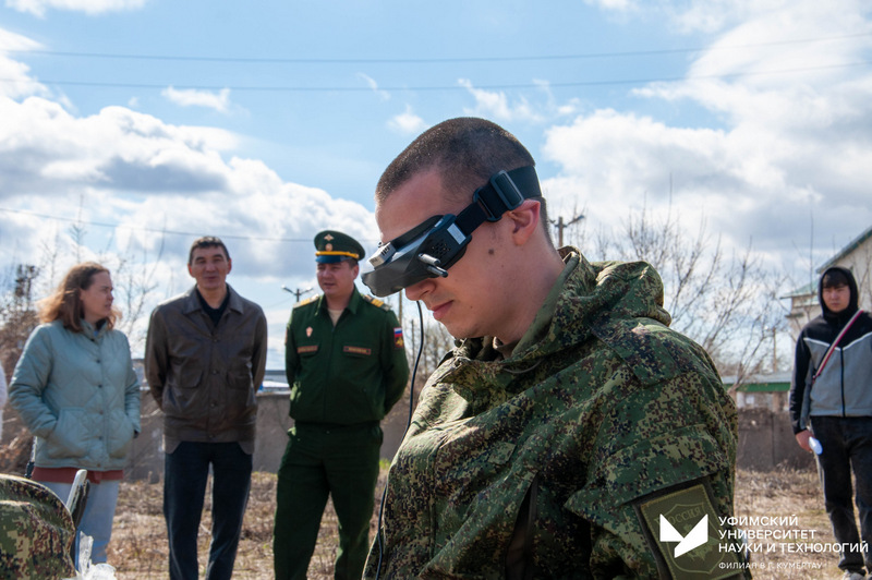 Демонстрационный полёт FPV-дрона в Кумертауском горном колледже