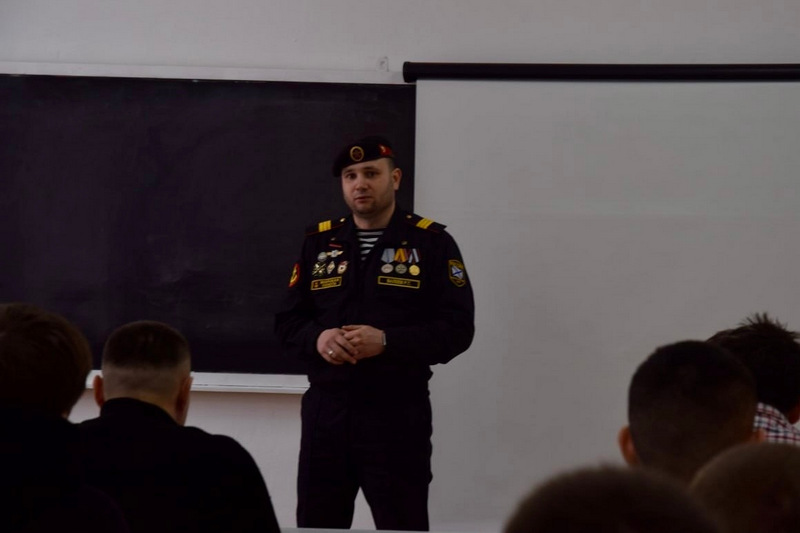 В гостях у филиала побывал ветеран СВО, сержант морской пехоты Ринат Тимиргалеевич Валеев