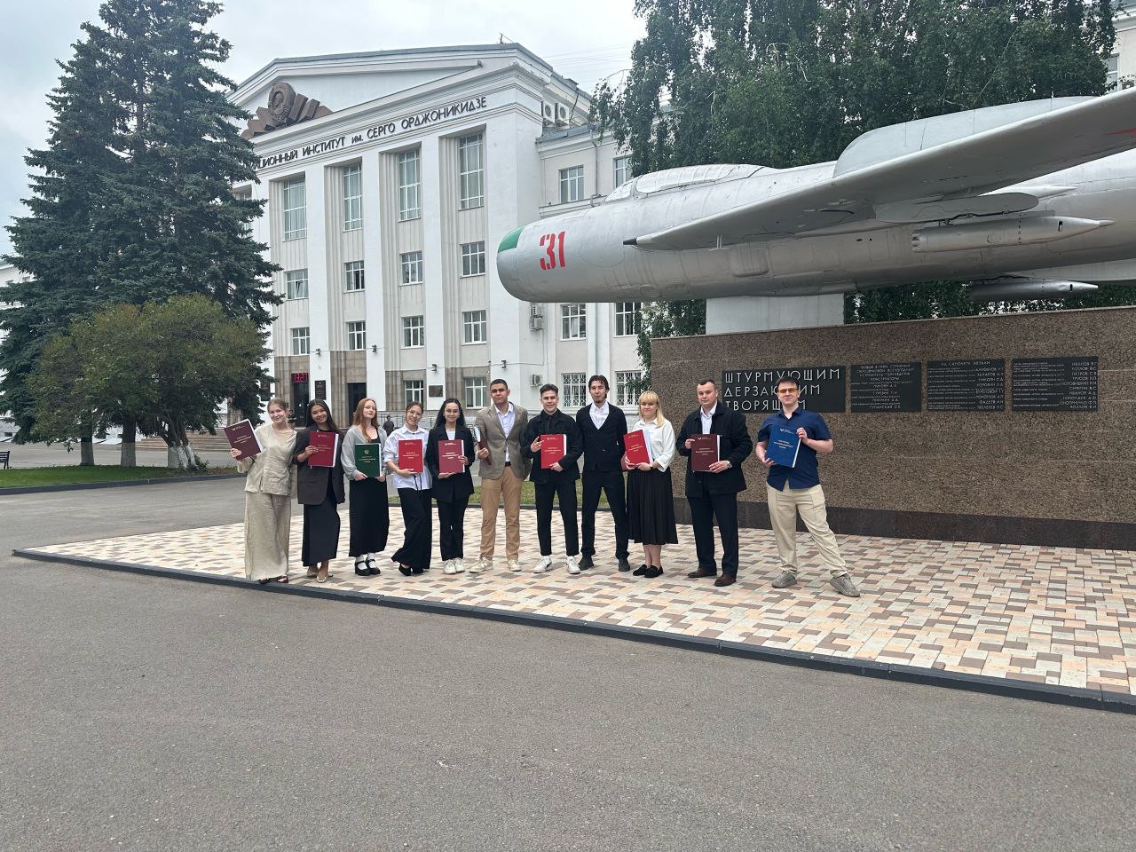 Успешная защита выпускных квалификационных работ