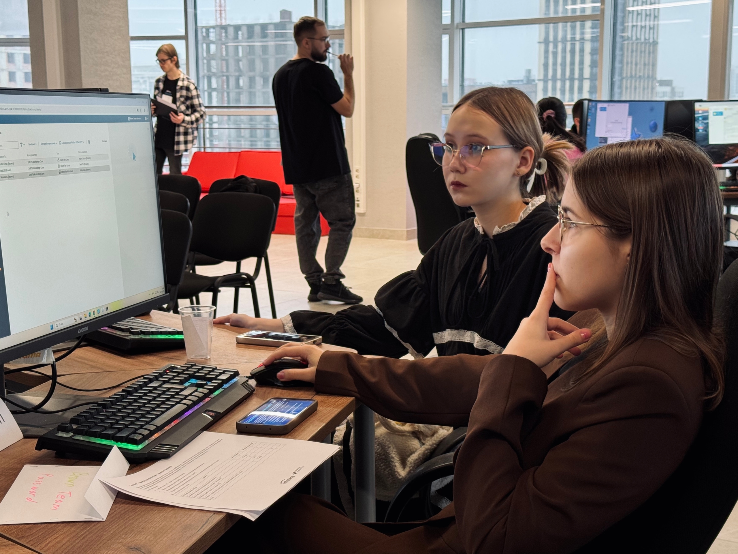 Студенты ТОП-ИТ разработали цифровые решения будущего на конкурсе "Цифровые решения будущего"