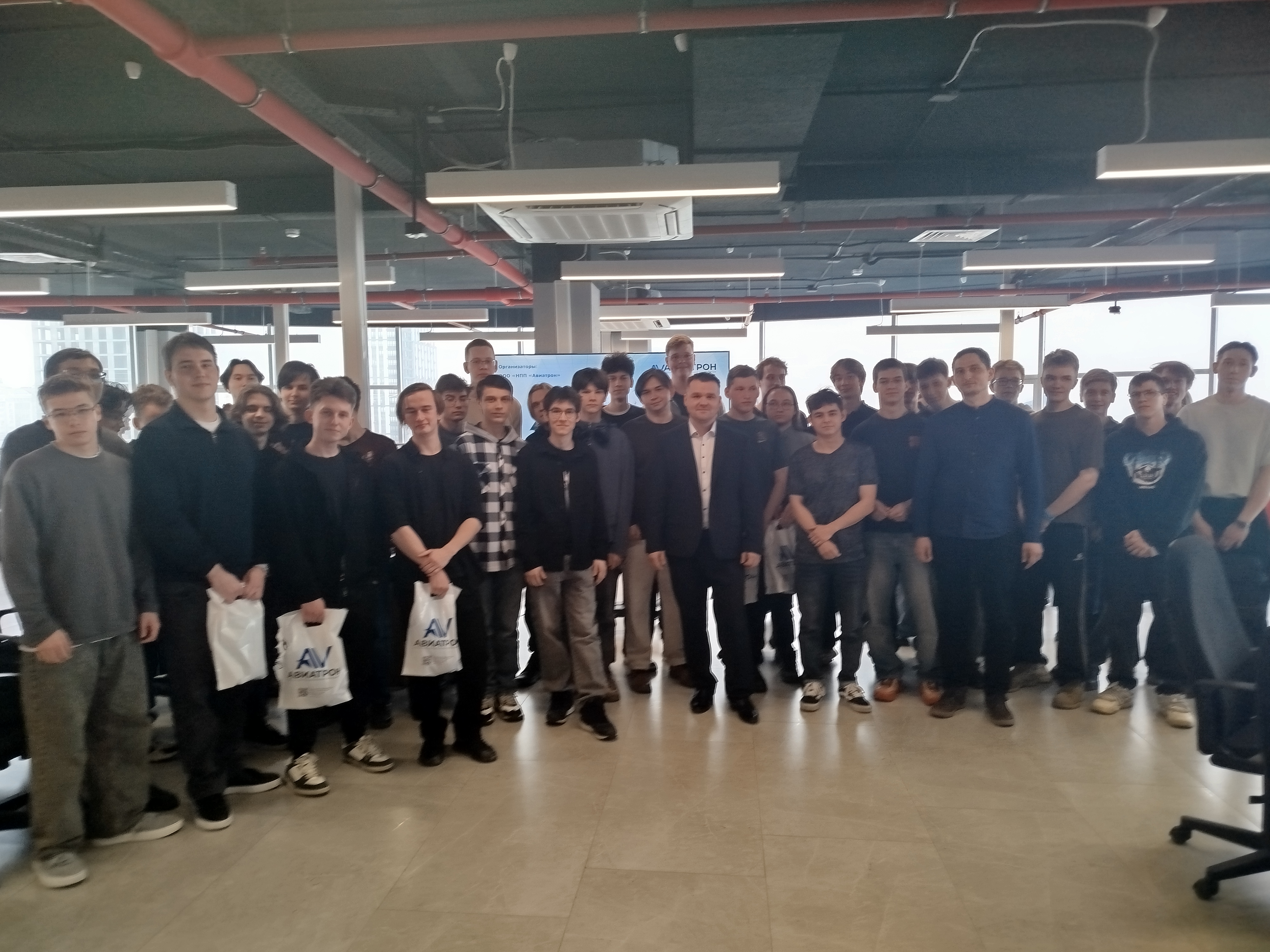 Поздравляем студентов групп ТОП-ИТ с успешным выступлением в хакатоне по АСУ ТП!