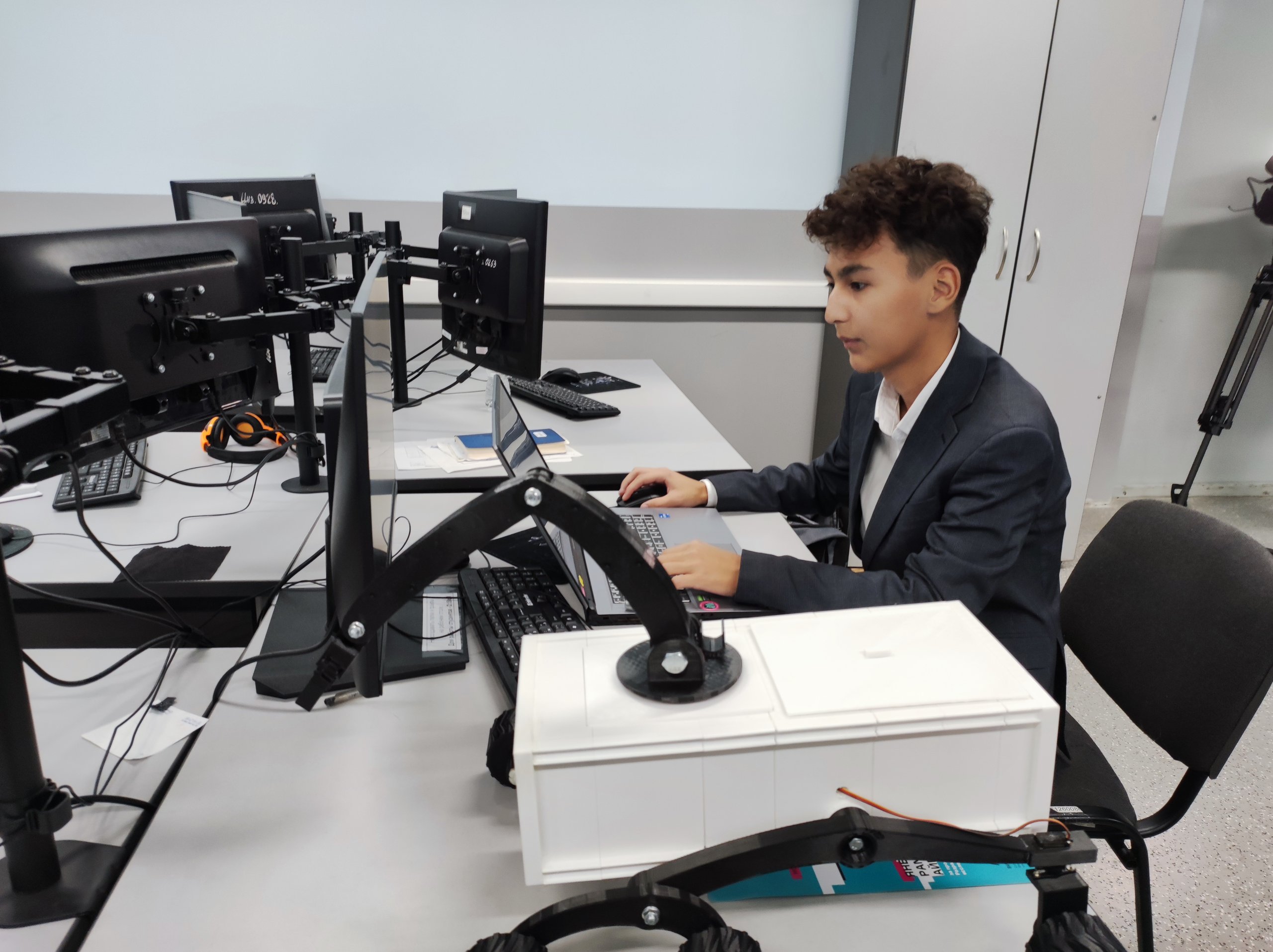 Уфимский школьник реализовал свою идею в УУНиТ и стал «Ученым будущего»