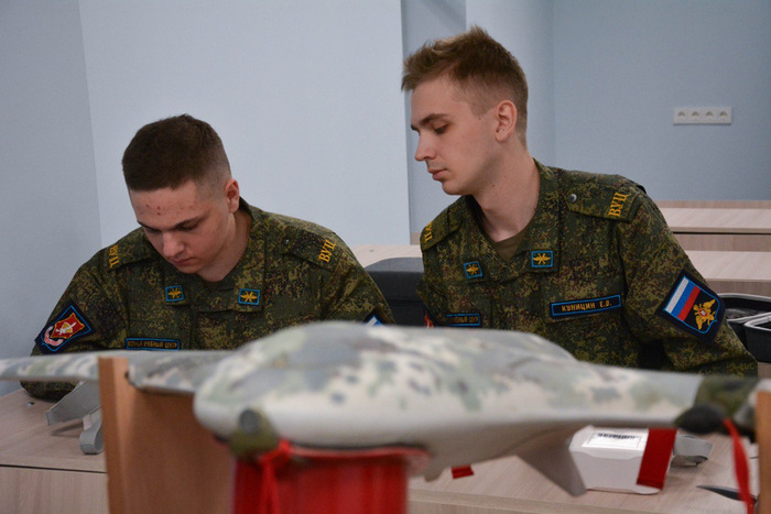 Уфимский университет приглашает стать элитой современной армии