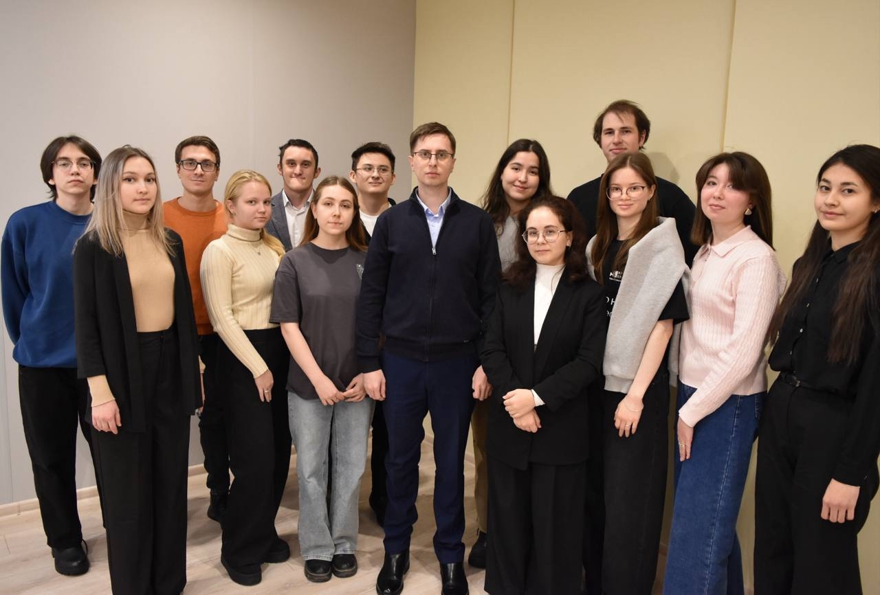 17 декабря в Читательском клубе Юридической клиники Института права состоялось обсуждение монографии